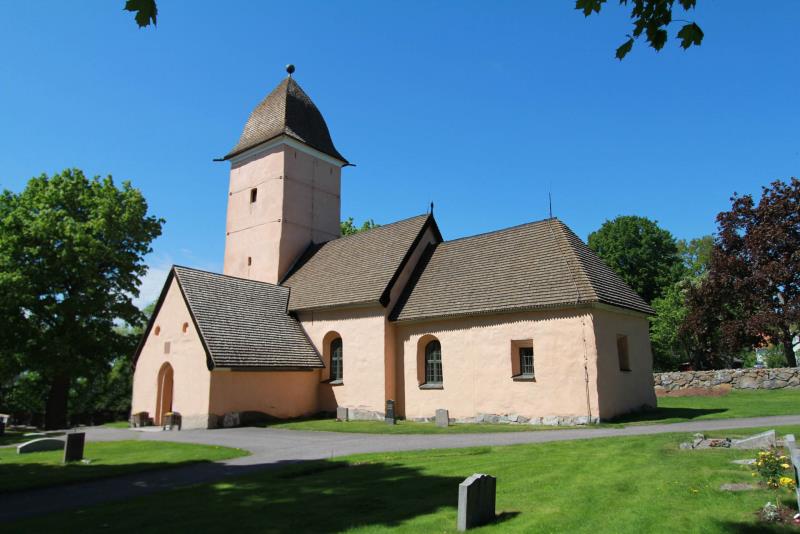 P sen ett par kilometer norr om Blsta samhlle ligger Yttergrans kyrka. Den r Varfr man frmodar att den frst uppfrdes som en grdskyrka. Det finns en I Yttergrans kyrka fr det vistas max 50 personer samtidigt. Yttergrans kyrka & Frsamlingshem - Hbo pastorat
